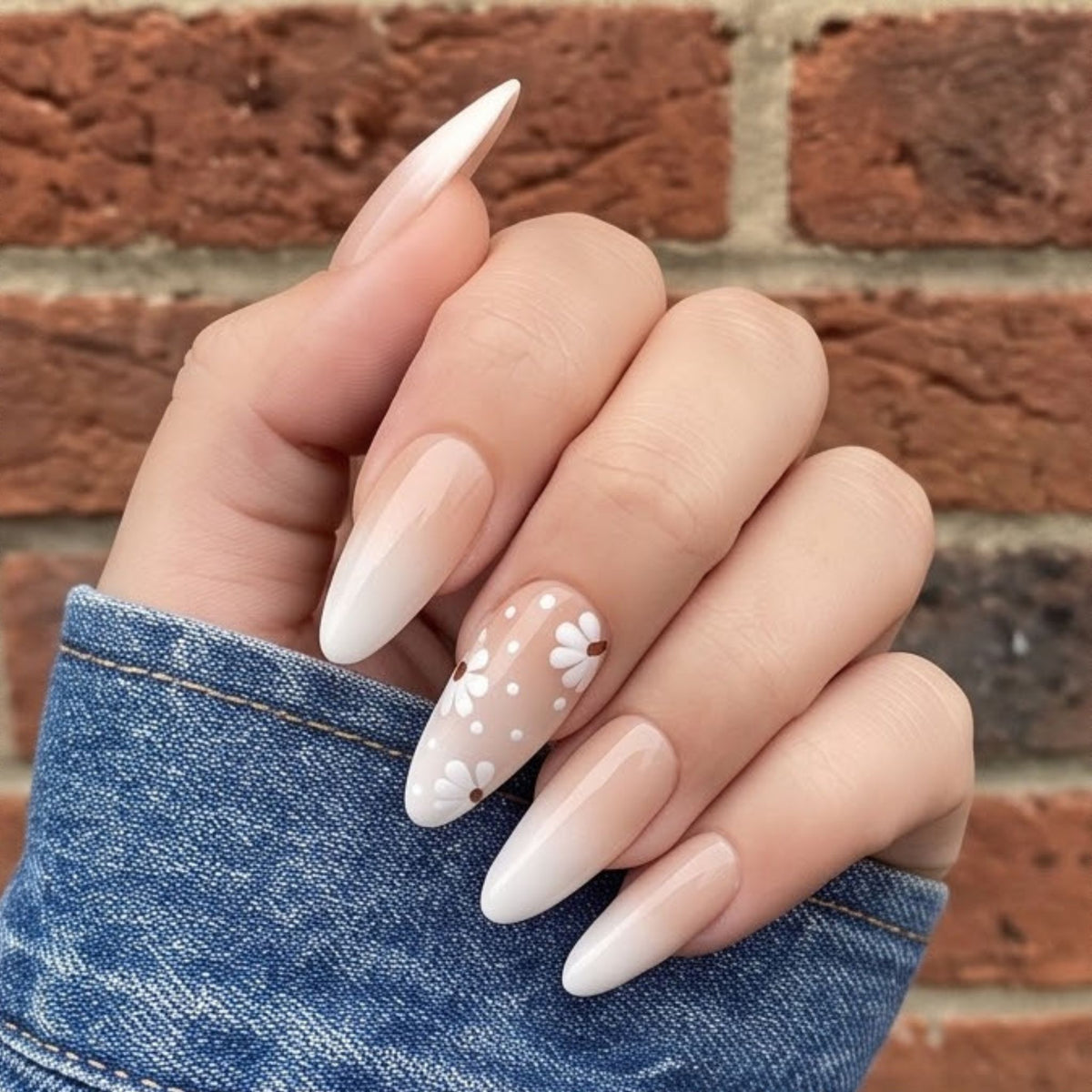 French Ombre Daisy Press-On Nails - photo 1