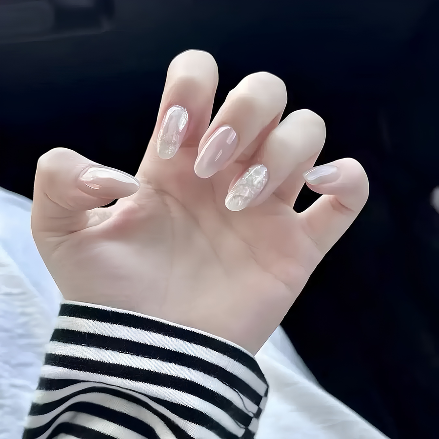 Short Almond Nude Beige & White Foil Marble Press On Nails | Clean Girl Quiet Luxury Minimalist Style | Reusable Nail Set - góc chụp 1