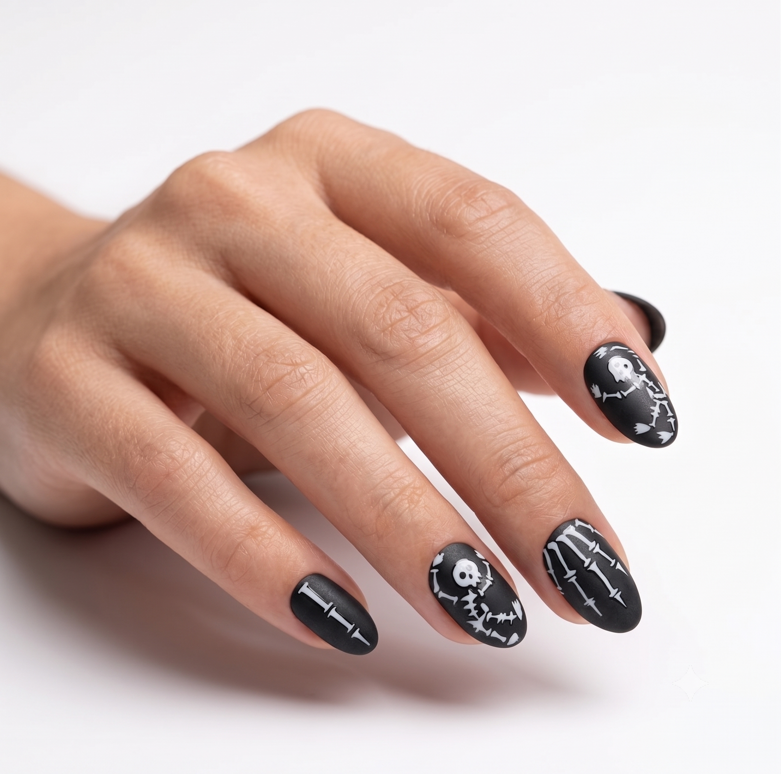 Press-on-nail Matte Black Skull Round Halloween Press On Nails | Gothic Horror Style | Reusable Nail Set 1
